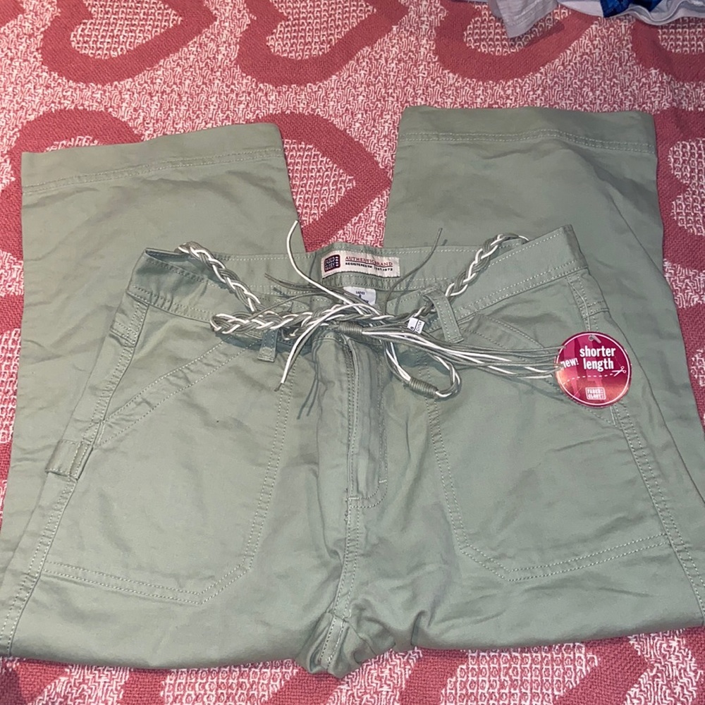Nwt capris 8 - Picture 1 of 3